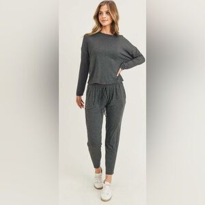 Yelete Charcoal Gray Lounge Set